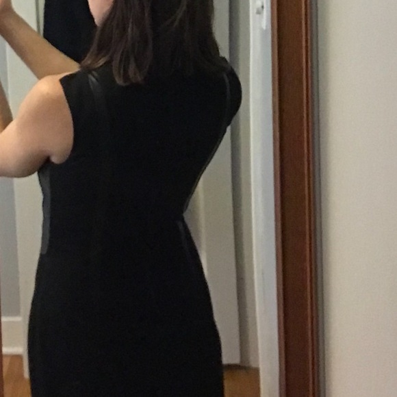 Little mid-length Black DS Dress - Picture 8 of 8